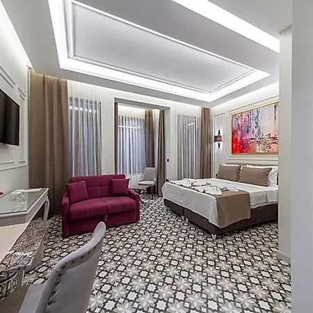 Pera Luna Premium 4*