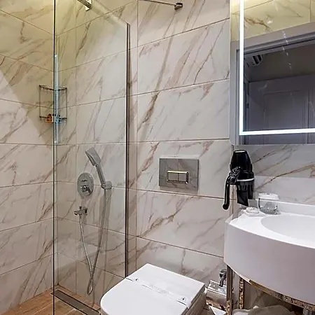 Pera Luna Premium 4* 이스탄불