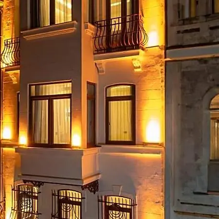 Peraluna Premium فندق 4*