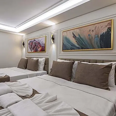 Ξενοδοχείο Pera Luna Premium 4*