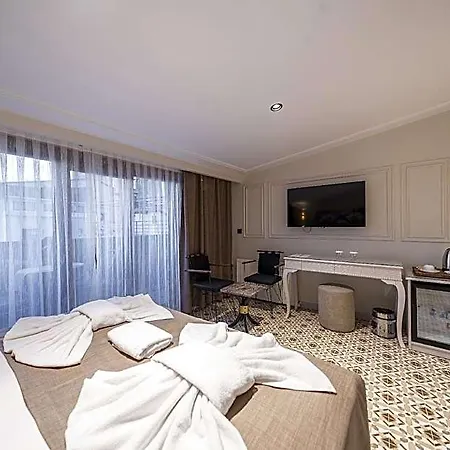 Pera Luna Premium 4*